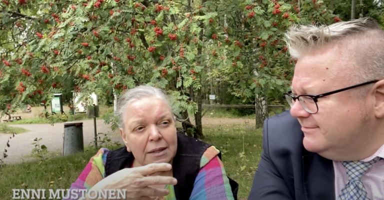 Enni Mustonen – Martan tarina