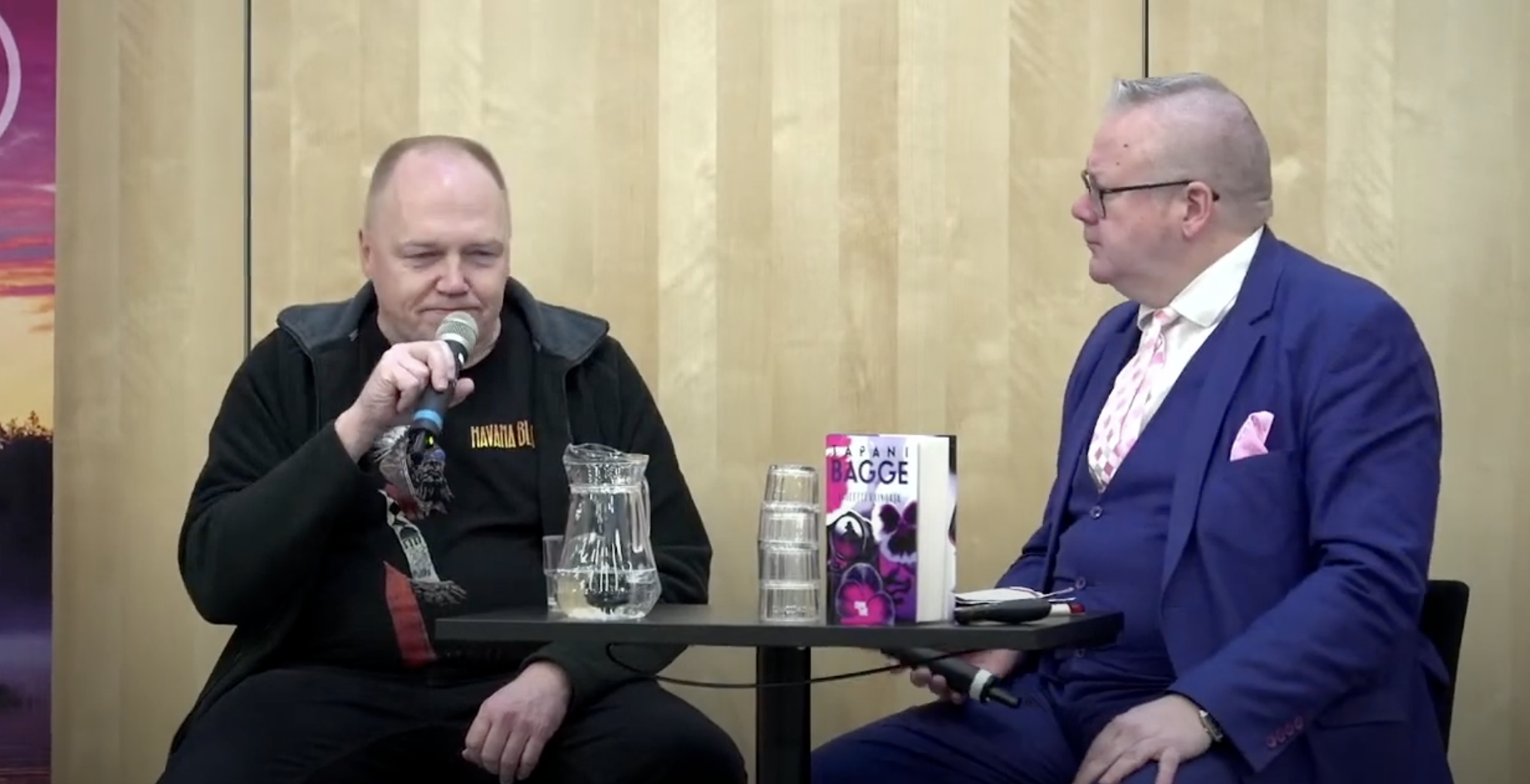 Kainuun Kirjamessut 2024 - Tapani Bagge - Violetti vainooja